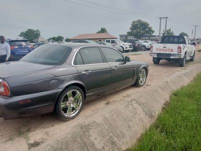 Jaguar xj 2010 Model