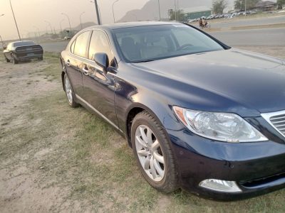 Lexus Ls460 2008 Model