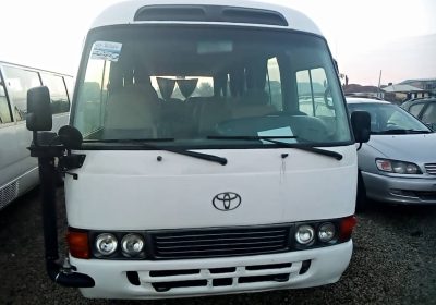 Toyota-coaster-2010-5