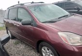 Toyota sienna 2004 model