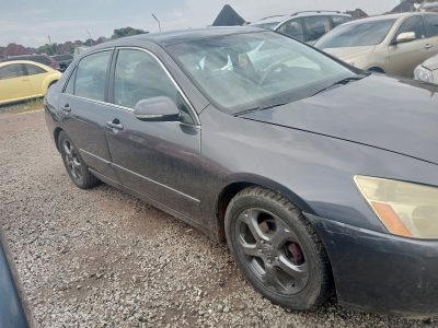 Honda Accord 2003 model